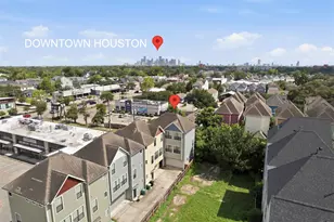 214 W 28th St, Houston, TX 77008 - Photo 29
