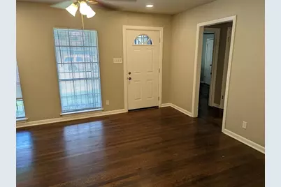 5622 Elmlawn Drive, Houston, TX 77033 - Photo 3