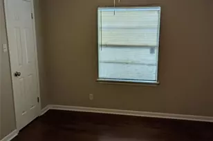 5622 Elmlawn Dr, Houston, TX 77033 - Photo 11