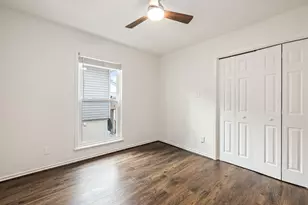 8902 Teichman Rd, Galveston, TX 77554 - Photo 33