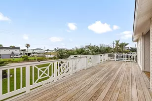 8902 Teichman Rd, Galveston, TX 77554 - Photo 9