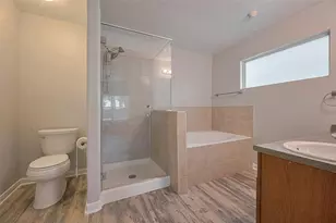 5009 Willow Point Dr, Conroe, TX 77303 - Photo 35