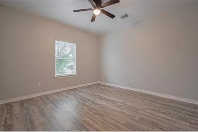 5009 Willow Point Drive, Conroe, TX 77303 - Photo 17