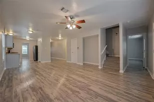5009 Willow Point Dr, Conroe, TX 77303 - Photo 7