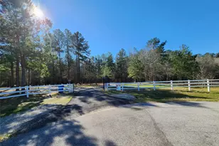 2002 White Doe Court, Cleveland, TX 77328 - Photo 39