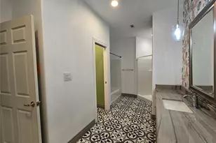 2002 White Doe Court, Cleveland, TX 77328 - Photo 19