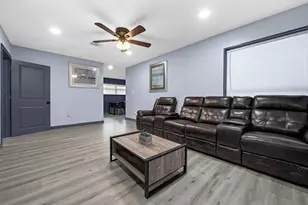 11103 Greenwillow St, Houston, TX 77035 - Photo 3