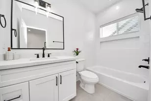 7727 Hammerly Blvd, Houston, TX 77055 - Photo 7