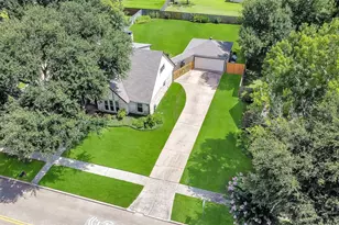 2531 Sugar Mill Dr, Sugar Land, TX 77479 - Photo 27