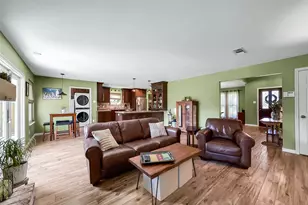 2531 Sugar Mill Dr, Sugar Land, TX 77479 - Photo 9
