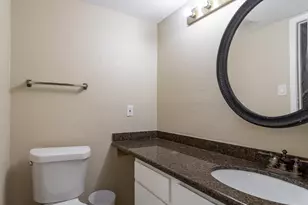 7140 N Holiday Dr, Galveston, TX 77550 - Photo 17