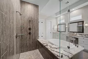 13718 Nubenbrook Lake Dr, Houston, TX 77044 - Photo 31