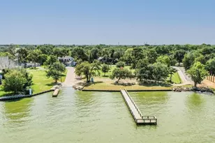 1821 E Winn St, Kemah, TX 77565 - Photo 15