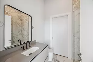 1711 Allen Pkwy, Houston, TX 77019 - Photo 25