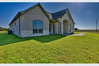10418 Zaruba, Sealy, TX 77474 - Photo 5