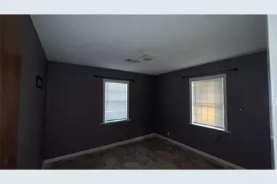 1913 Lincoln Drive, Orange, TX 77630 - Photo 9