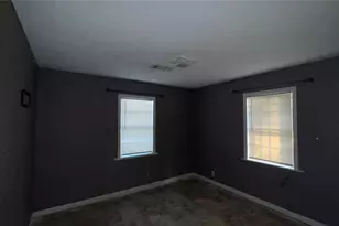 1913 Lincoln Dr, Orange, TX 77630 - Photo 9