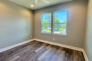 737 Ebenezer Ln, Brenham, TX 77833 - Photo 9