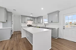 2311 8th St, Liverpool, TX 77577 - Photo 11