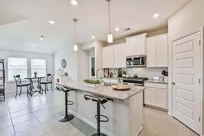 10409 Deussen Lane, Texas City, TX 77591 - Photo 3