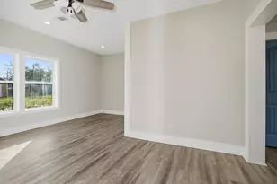 415 W Bluff St, Woodville, TX 75979 - Photo 7