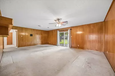 208 Briarwood Drive, Bellville, TX 77418 - Photo 9