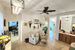 104 Portulaca St, Lake Jackson, TX 77566 - Photo 9