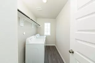 2504 Hawks Eye Dr, Conroe, TX 77340 - Photo 9