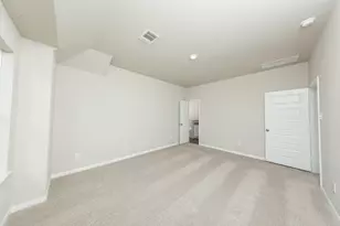 2504 Hawks Eye Dr, Conroe, TX 77340 - Photo 11