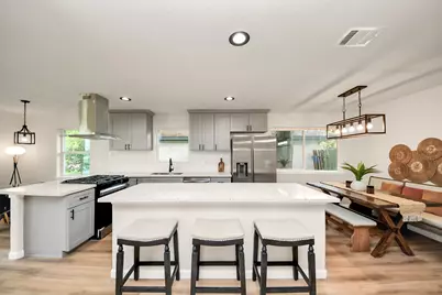 2407 Crestdale Dr, Houston, TX 77080 - Photo 9
