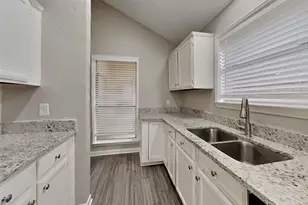 4935 Northfork Dr, Pearland, TX 77584 - Photo 3