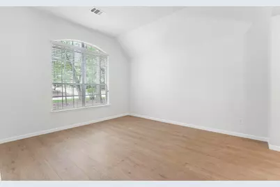 54 Legend Mill Court, The Woodlands, TX 77382 - Photo 5