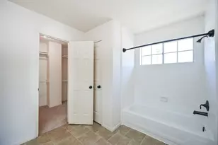 2914 Silent Dr, Sugar Land, TX 77498 - Photo 25