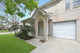 2914 Silent Dr, Sugar Land, TX 77498 - Photo 3
