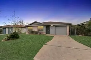 12811 Glen Hollow Dr, Houston, TX 77048 - Photo 1