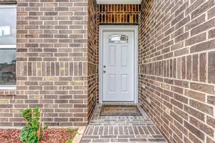 9843 Balsam Ln, Houston, TX 77078 - Photo 3