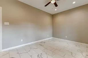 9843 Balsam Ln, Houston, TX 77078 - Photo 17