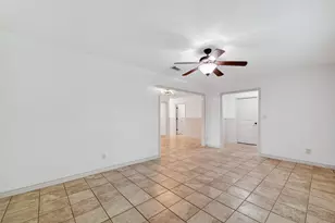 321 S Brownell St, La Porte, TX 77571 - Photo 17