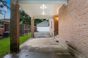 4034 Aberdeen Way, Houston, TX 77025 - Photo 3