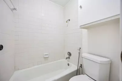 17814 Kings Park Lane, Houston, TX 77058 - Photo 15