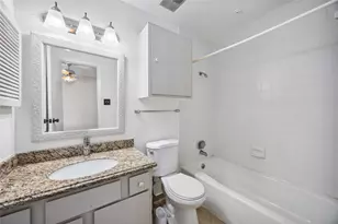 17814 Kings Park Ln, Houston, TX 77058 - Photo 17
