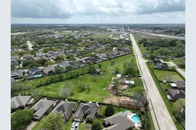431&433 Calder Drive, League City, TX 77573 - Photo 1