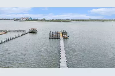 8407 Teichman Road, Galveston, TX 77554 - Photo 37