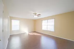 9611 Prairie Dog Run, Sugar Land, TX 77498 - Photo 9