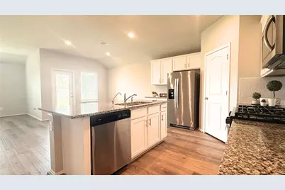 13973 Leigh Lake Ln, Conroe, TX 77384 - Photo 5