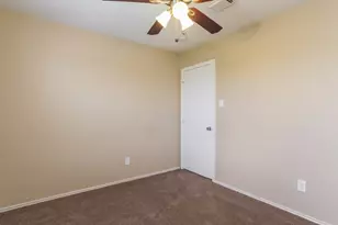 7134 Cheshire Park Rd, Houston, TX 77088 - Photo 9
