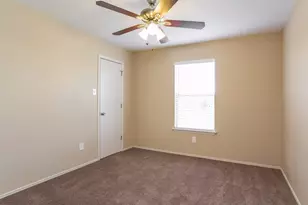 7134 Cheshire Park Rd, Houston, TX 77088 - Photo 13