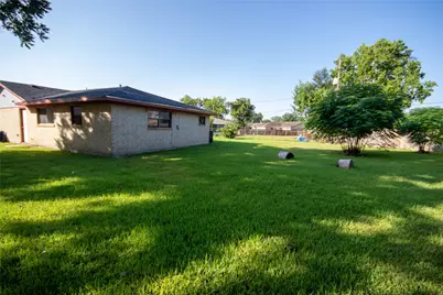 10902 Mosscrest Drive, Houston, TX 77048 - Photo 23