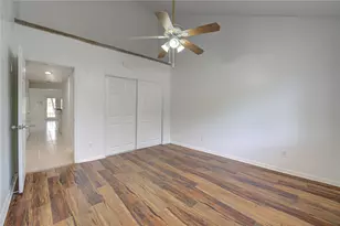 16800 Sugar Pine Dr, Houston, TX 77090 - Photo 17