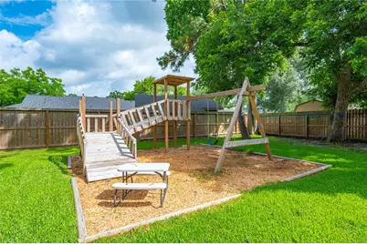 5110 Tashkent Drive, Friendswood, TX 77546 - Photo 33
